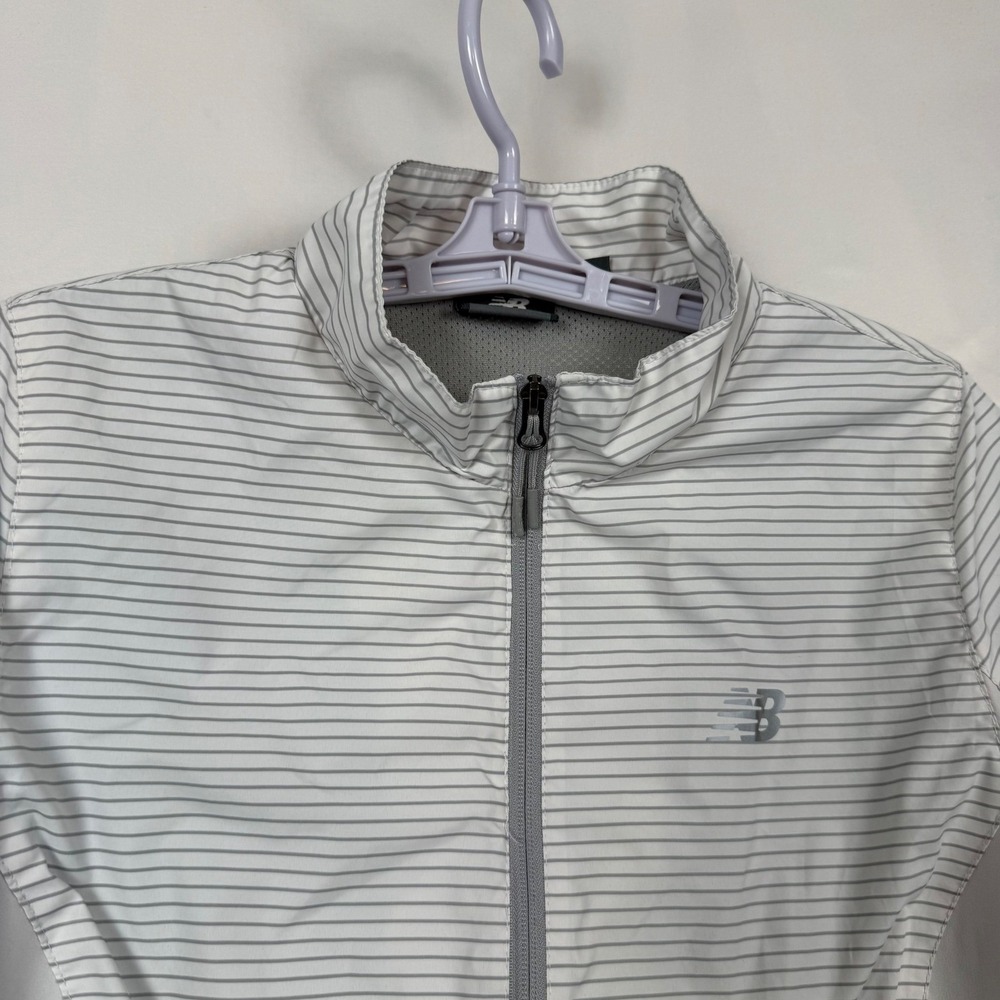 New Balance Women Full Zip Lightweight Stripe Jacket Athletic Size Medium